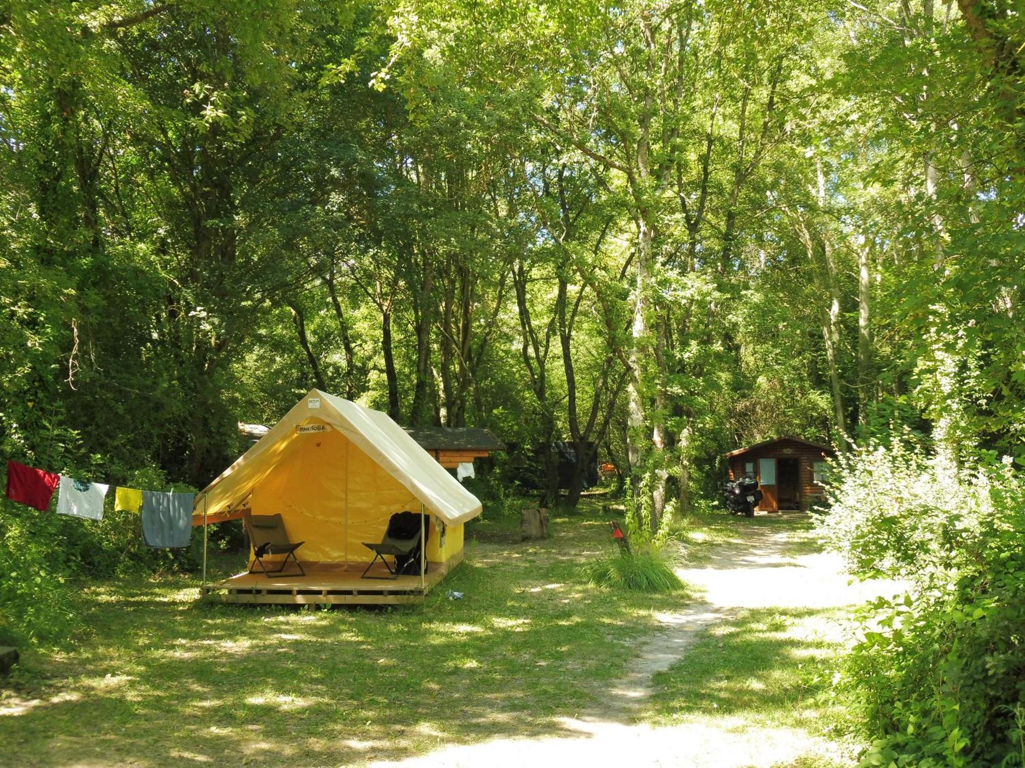 Camping La Vaugelette - Drome Montclar-sur-Gervanne Exterior photo